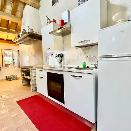 Holiday home Rustico Con Jacuzzi Privata Bbq E 3